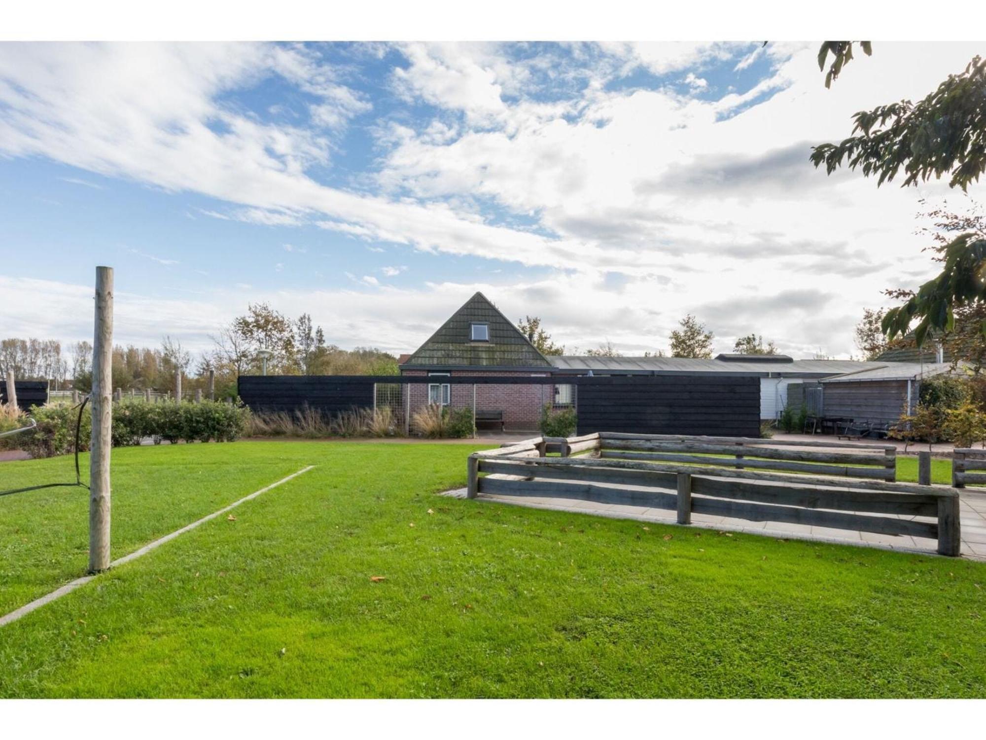 Family House On A Small Park With A Large Playing Field Serooskerke  Eksteriør bilde